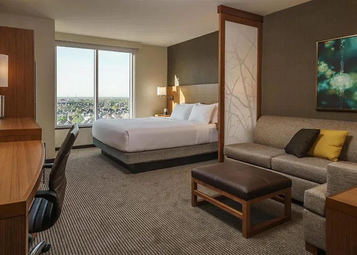 Upper Floors King Room